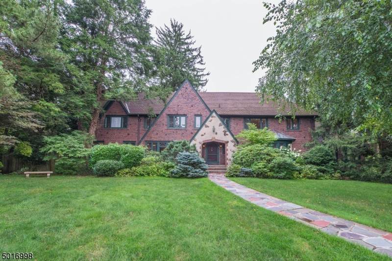 6 Delbarton Dr - Photo 1