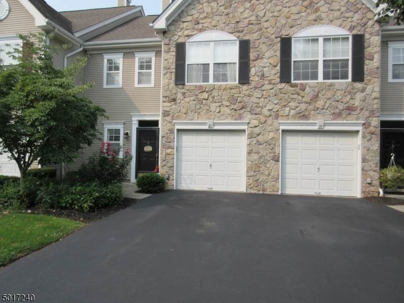 21 Dorchester Dr - Photo 1