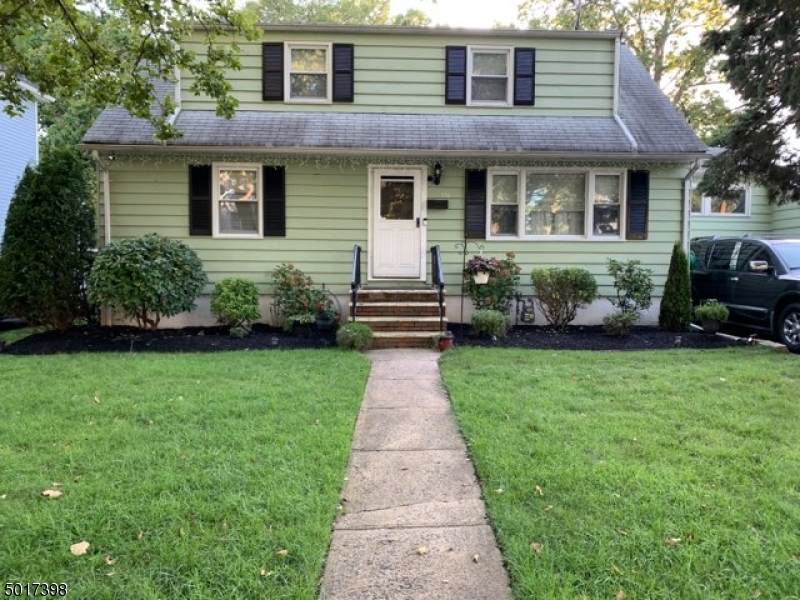 710 Walnut St - Photo 1