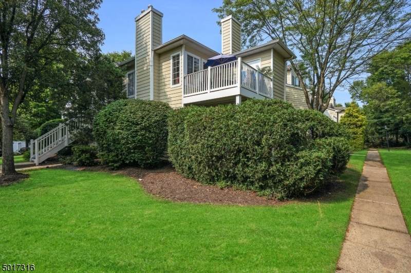 10 Wentworth Rd - Photo 1
