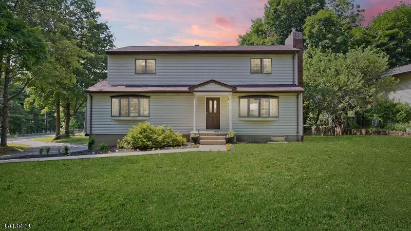 122 Fairmount Ave - Photo 1
