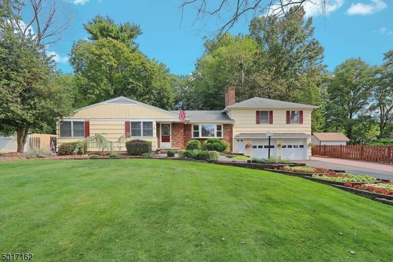 1445 Lamberts Mill Rd - Photo 1