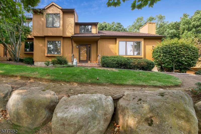 41 Sherwood Dr - Photo 1