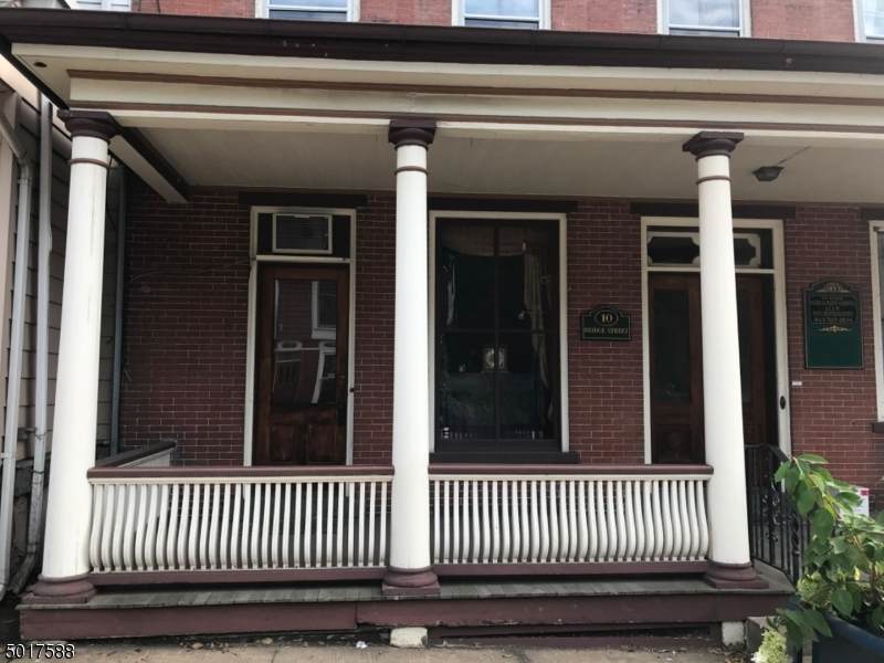 10 Bridge St - Photo 1