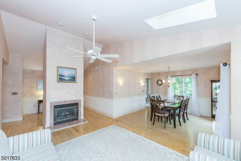 41 Meadowview Ln - Photo 1