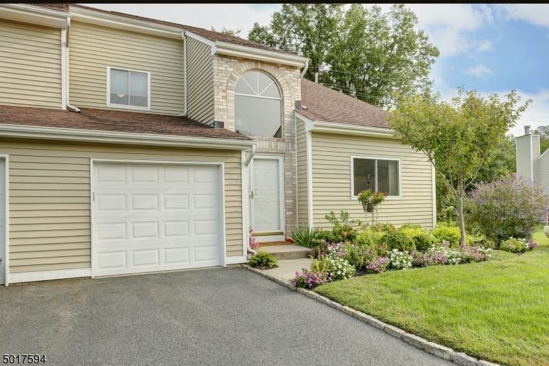 129 Castle Ridge Dr - Photo 1