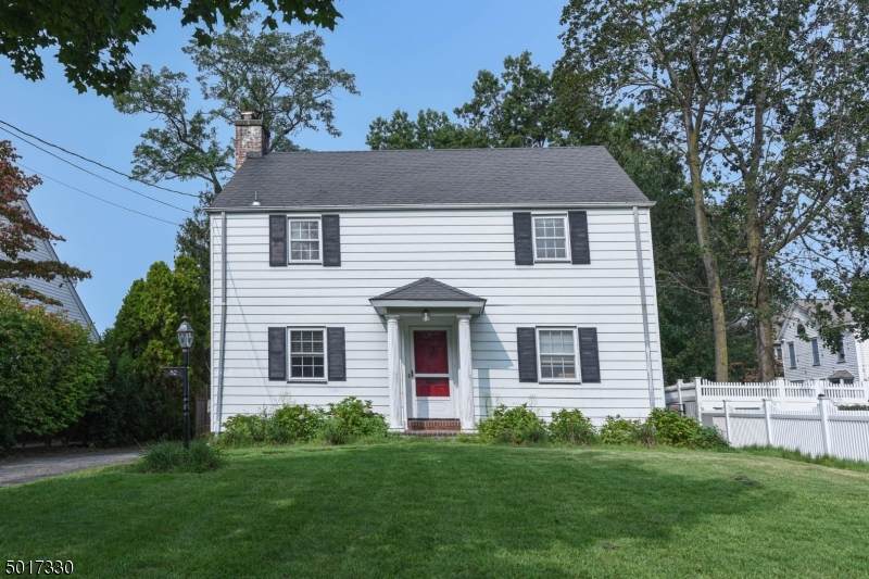 82 John St - Photo 1