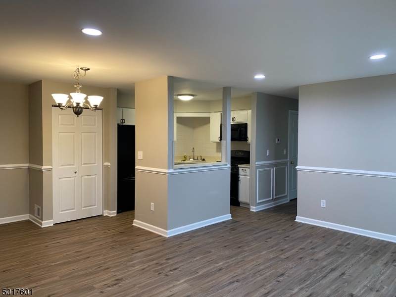 107 Henley Dr - Photo 1
