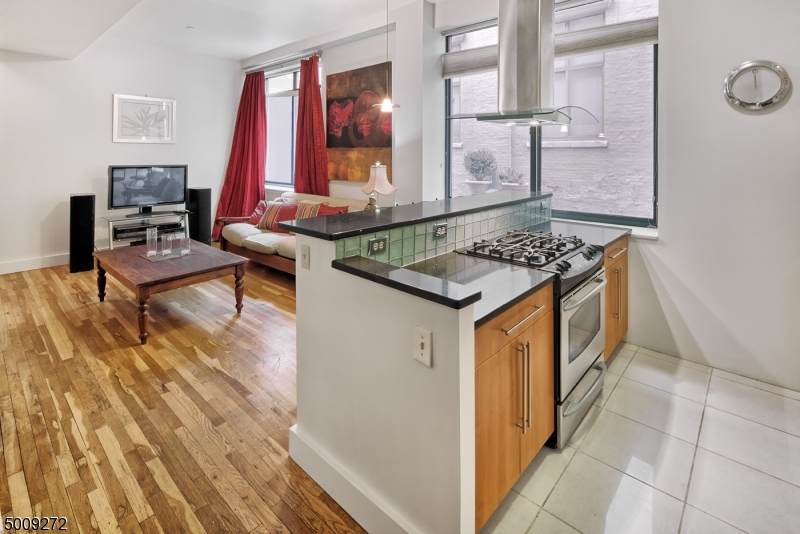 518 Gregory Ave B201 - Photo 1