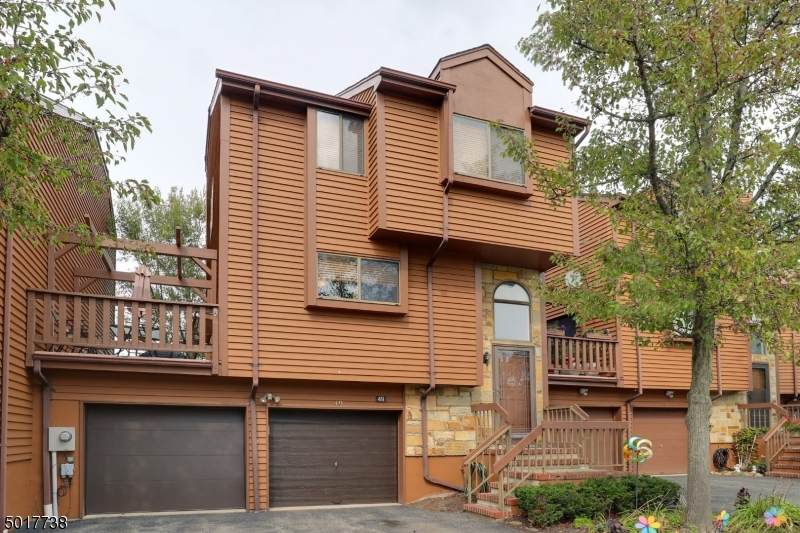 49 Hickory Hill Ct - Photo 1