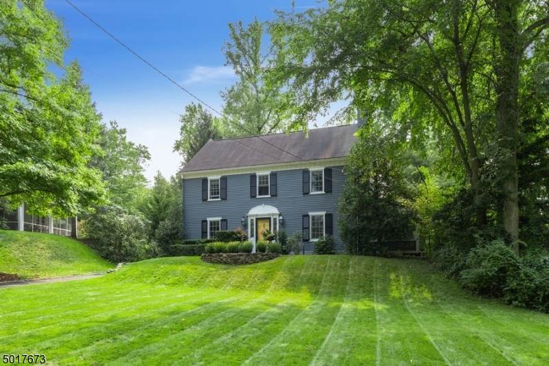 89 Hathaway Ln - Photo 1