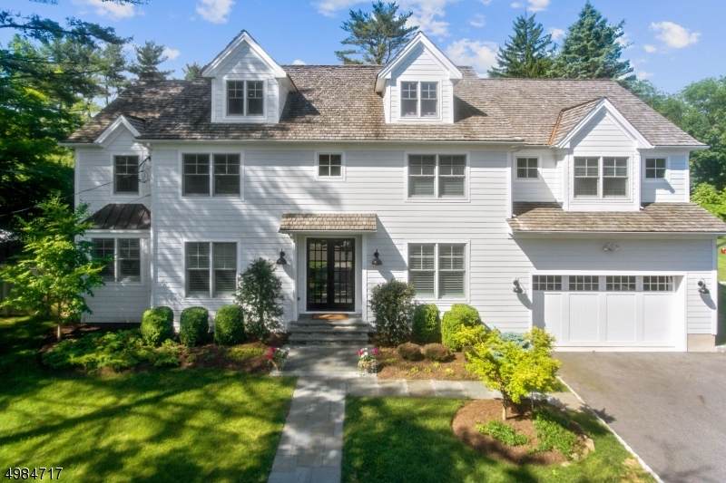 16 Scenery Hill Dr - Photo 1