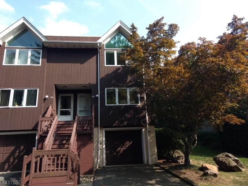 160 Marion Dr - Photo 1