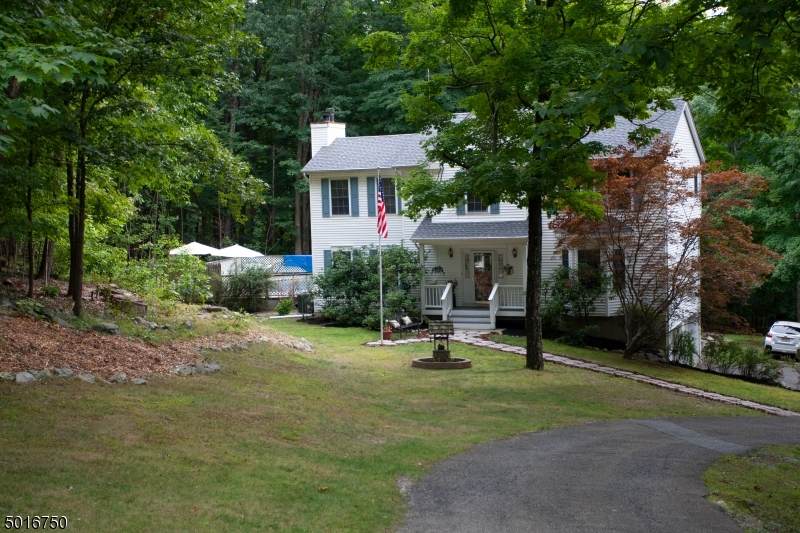 10 Tudor Hill Dr - Photo 1