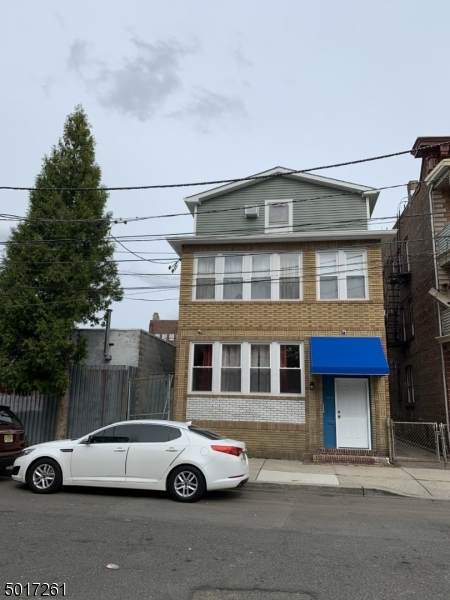 46 Martha Pl - Photo 1