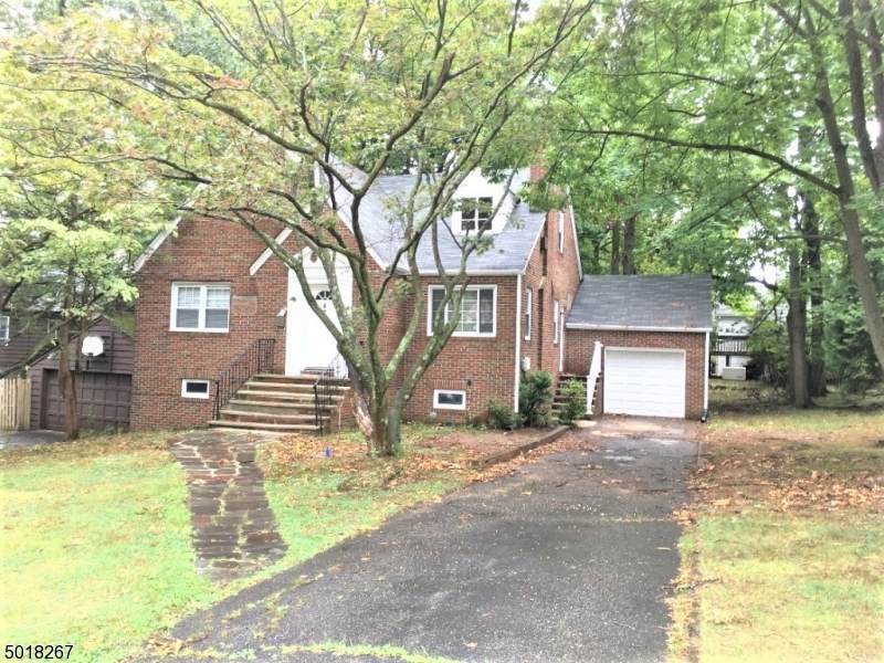 470 Forest Ave - Photo 1