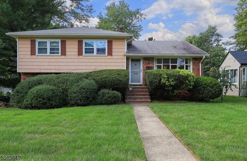 257 Mountain Ave - Photo 1