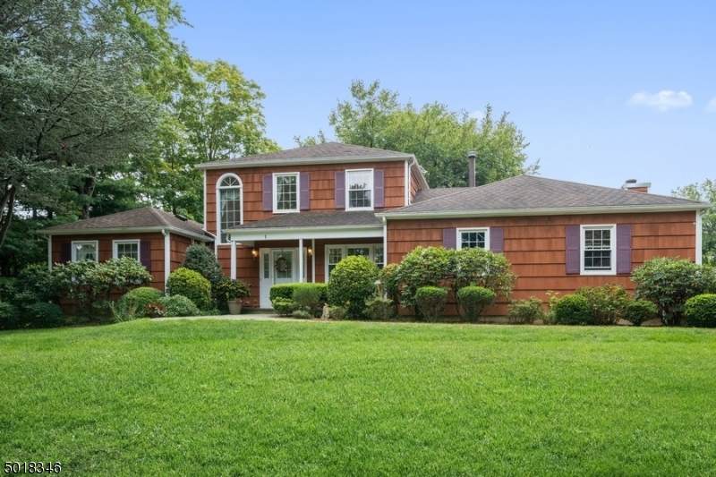 1 Old Stone Ln - Photo 1