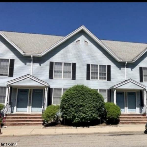 10 Oak St - Photo 1