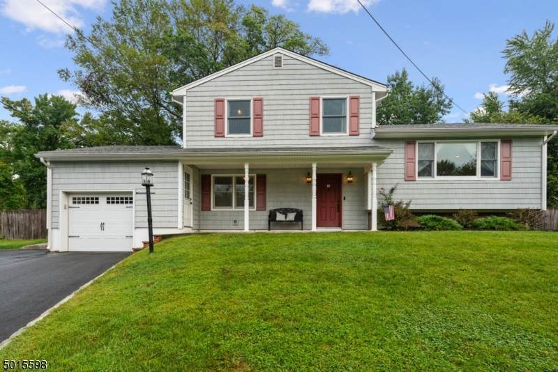 10 Whitehall Ave - Photo 1
