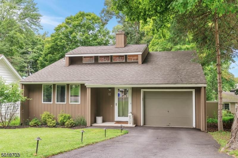 32 Lakeview Rd - Photo 1