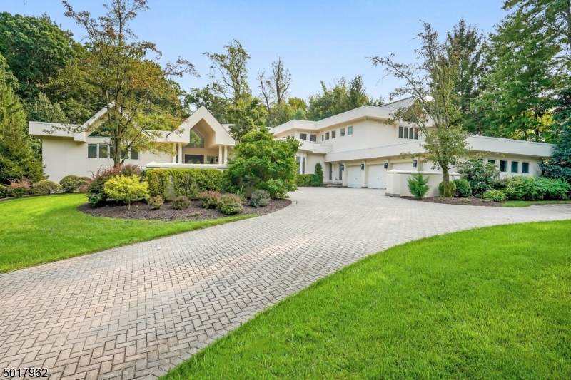 261 Hartshorn Drive - Photo 1