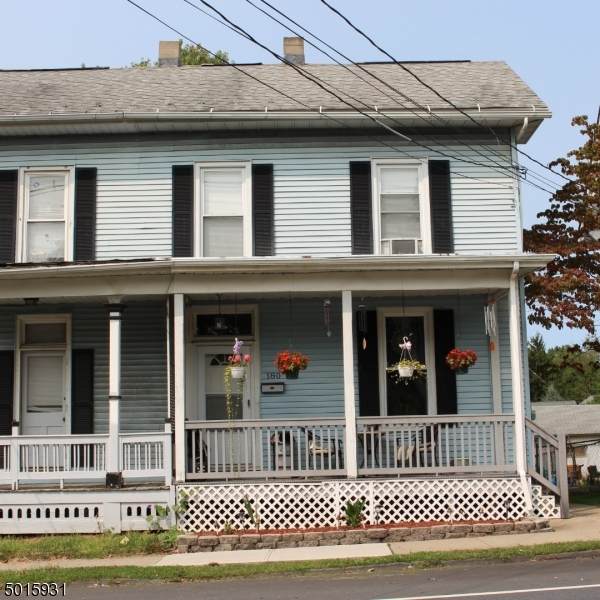180 W Washington Ave - Photo 1