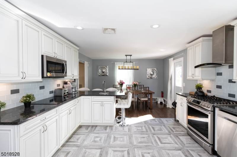 782 Hillside Rd - Photo 1