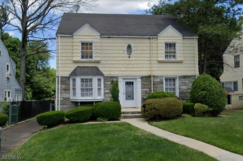 369 Berkeley Rd - Photo 1