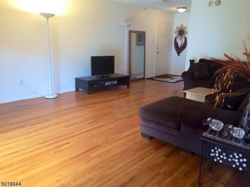 112 Edison Glen Terrace - Photo 1