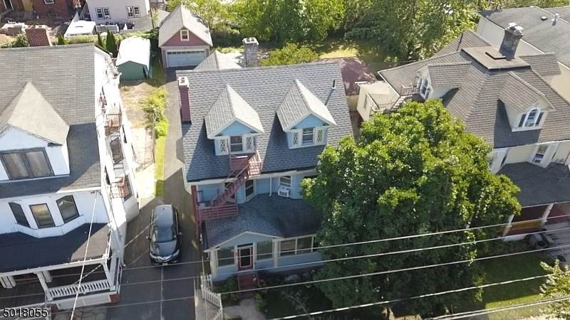 82 Osborne Ter - Photo 1