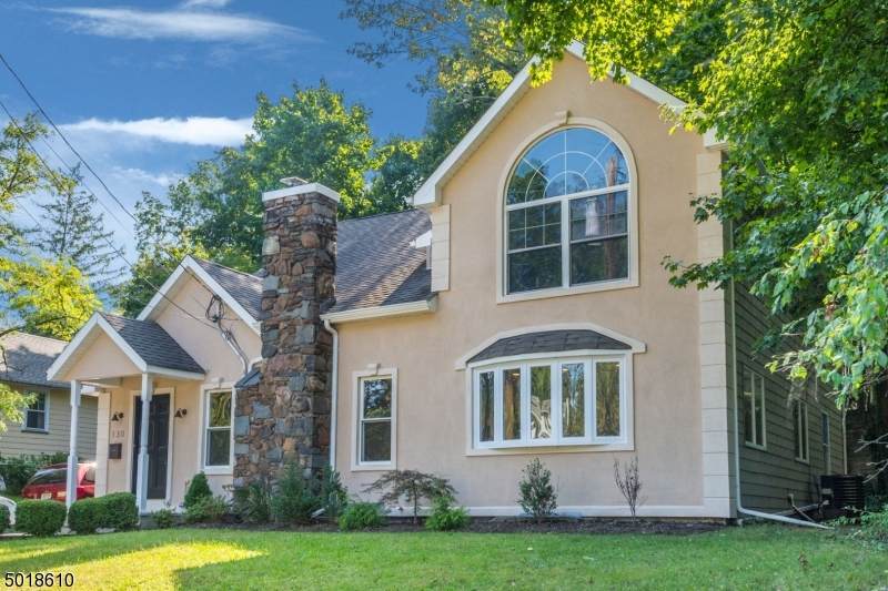 130 Westville Ave - Photo 1