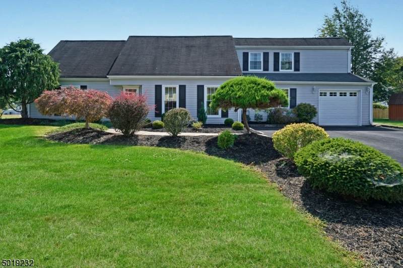 285 Hanson Ave - Photo 1