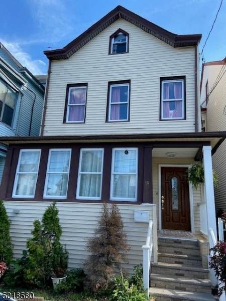 18 Park St - Photo 1