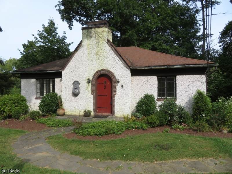 5 Highland Ave - Photo 1