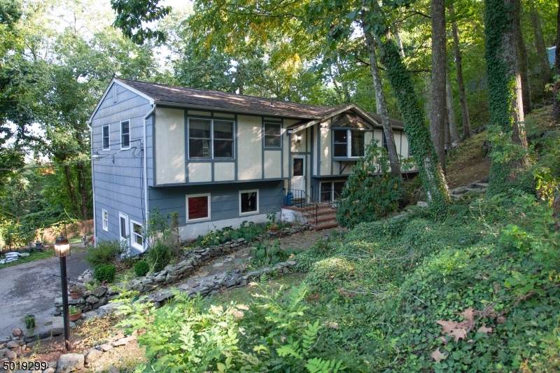 31 Walnut Hill Dr - Photo 1