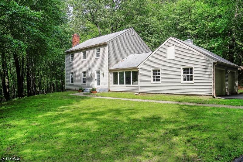 1523 Sussex Tpke - Photo 1