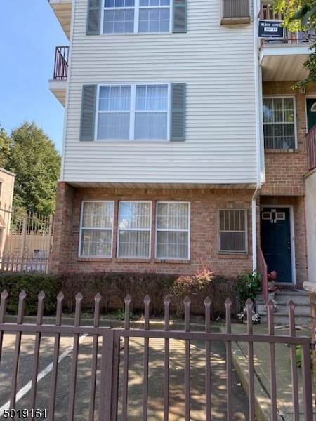 72 Union St - Photo 1
