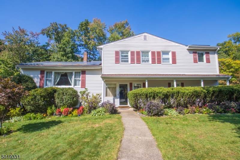 47 Braemar Dr - Photo 1