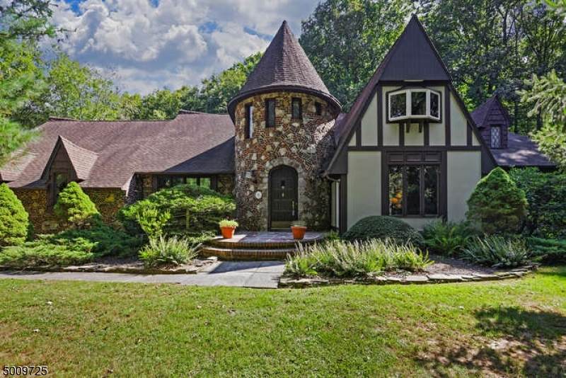 45 Dogwood Ter - Photo 1