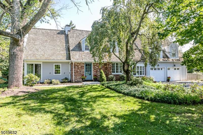 341 Province Line Rd - Photo 1