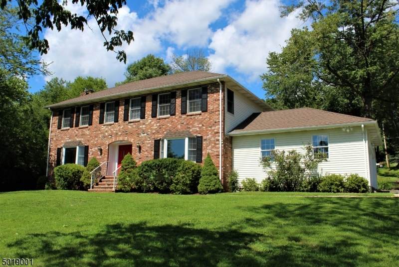 1037 Washington Valley Rd - Photo 1