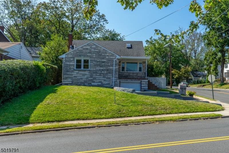 318 Linden Rd - Photo 1