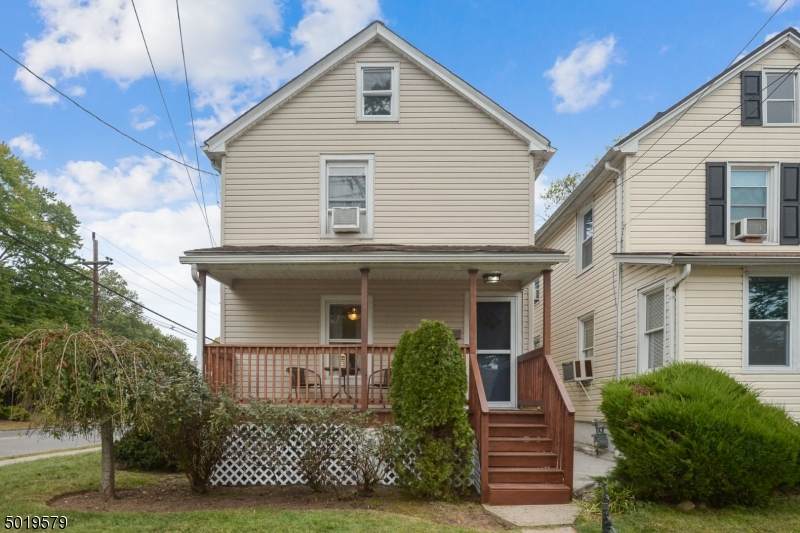 658 W Broad St - Photo 1