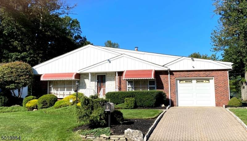 44 Philip St - Photo 1