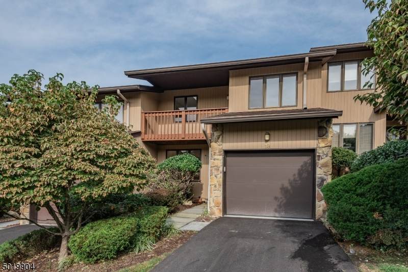 13 Dogwood Ct - Photo 1