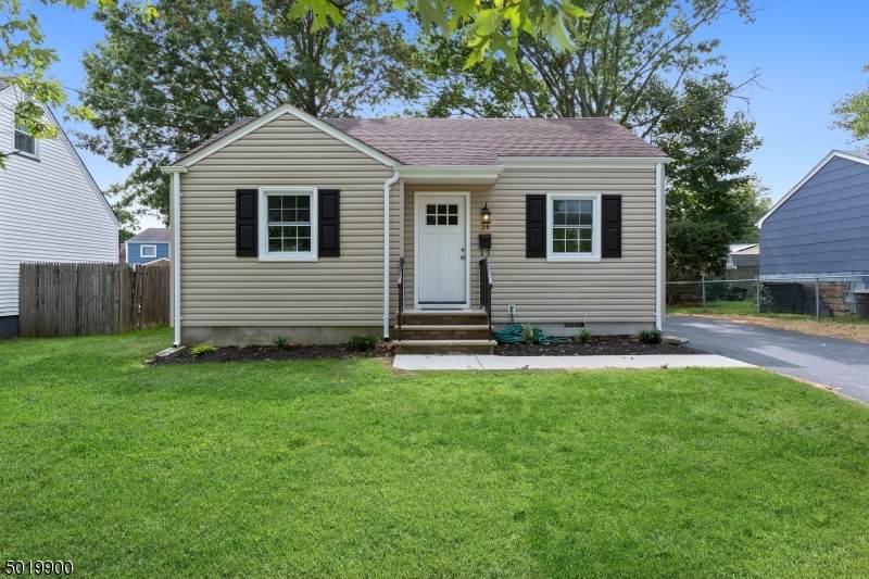 28 Koehler Dr - Photo 1