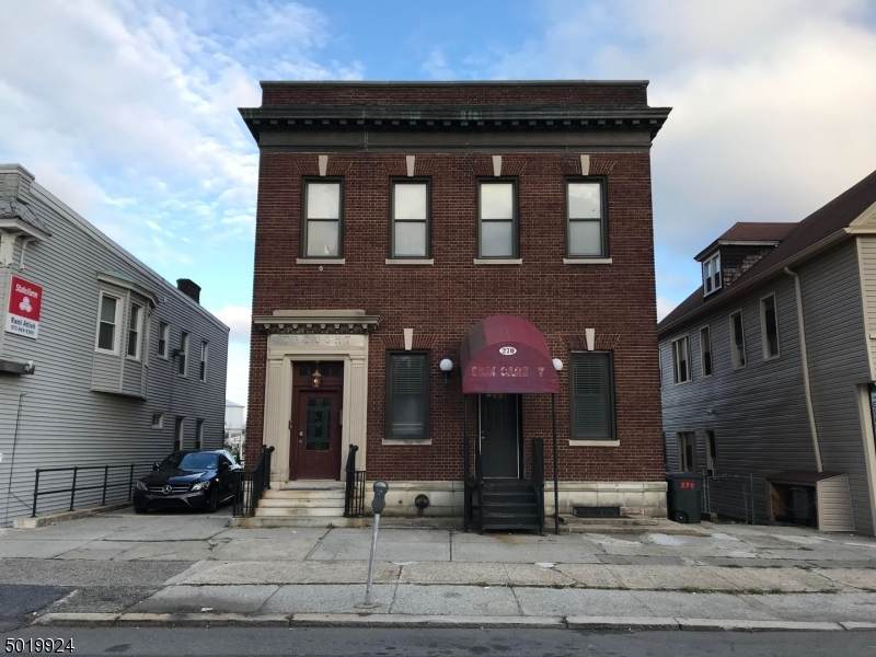 268 Washington Ave - Photo 1