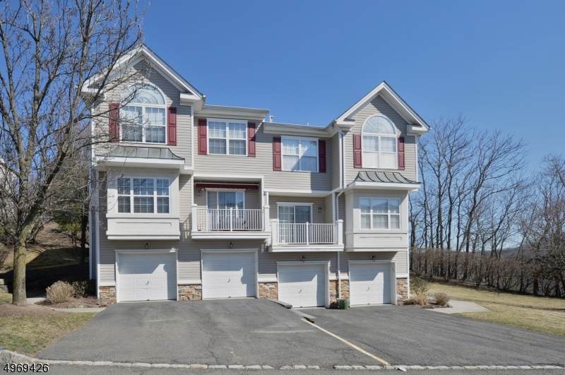 92 Lakeview Ct - Photo 1