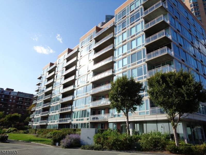 25 Hudson St - Photo 1